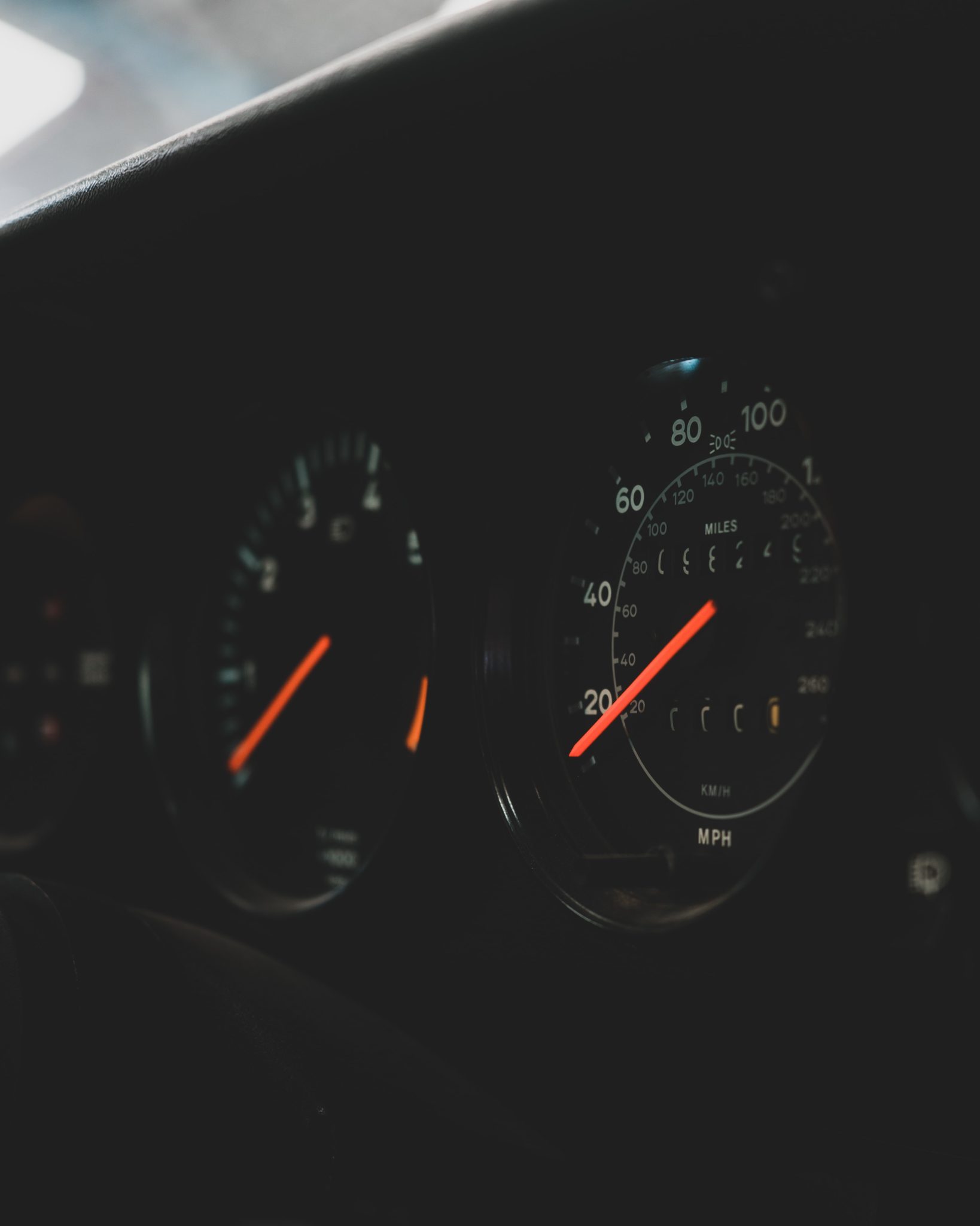 A close up of a speedometer